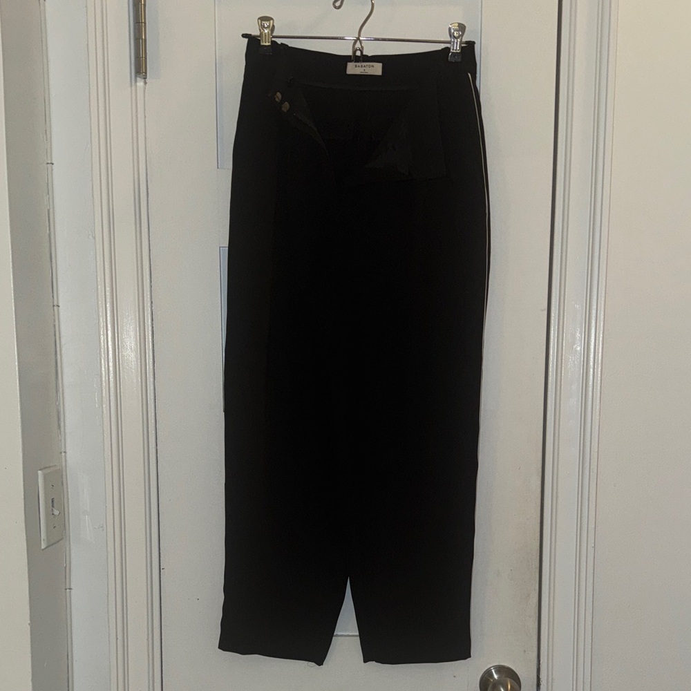 Women’s Pleated Black Pants